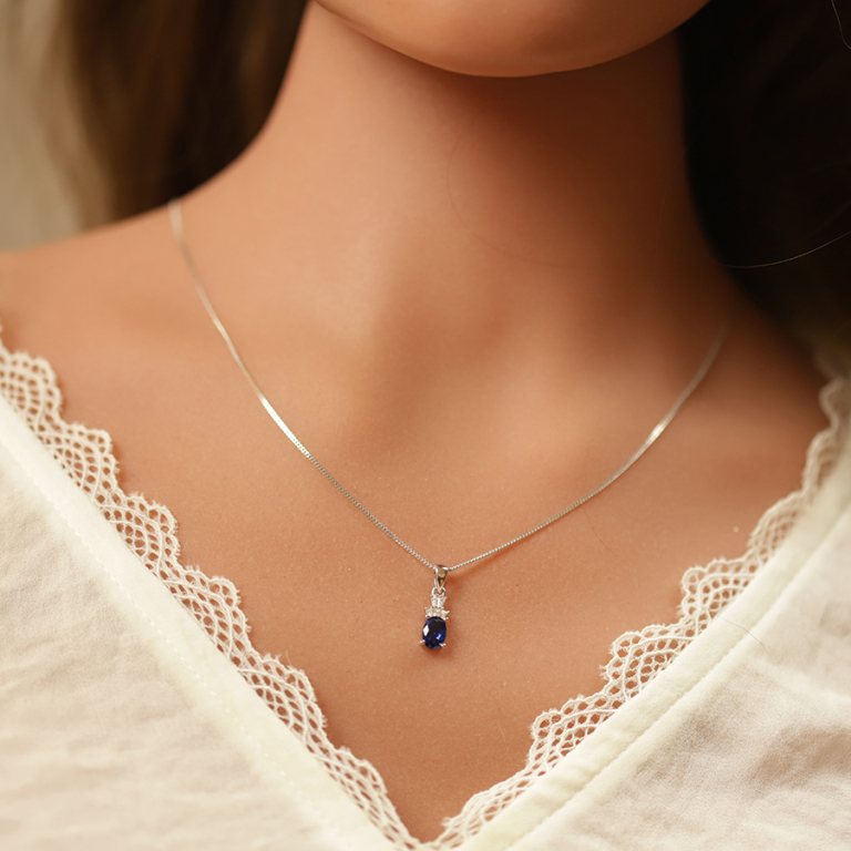 Collier en argent rhodi chane avec pendentif oxyde blanc et bleu fonc 42+3cm - Vue 20